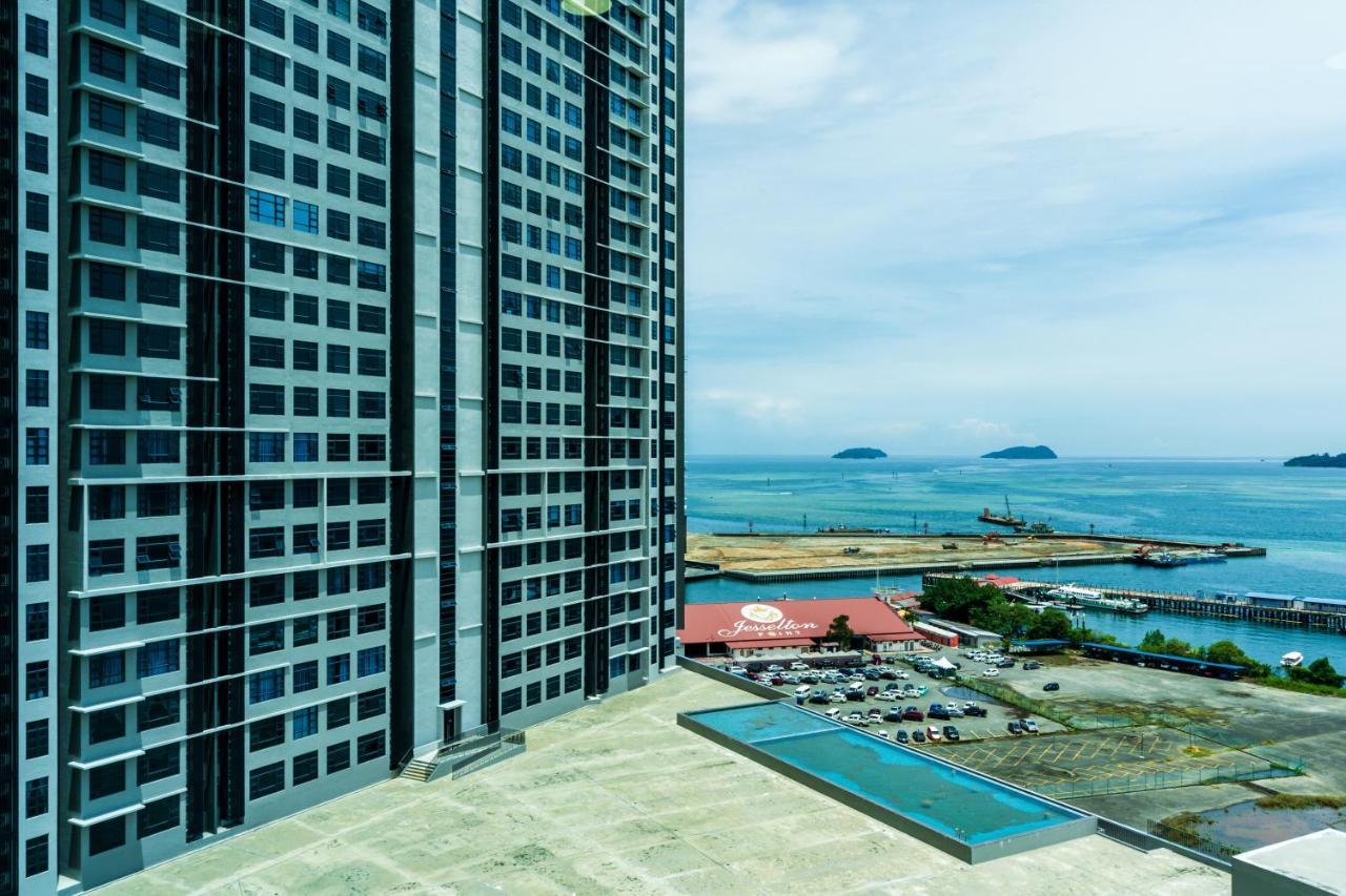 Full Seaview 2R1B Condo For 6Pax In Кота Кинабалу Екстериор снимка