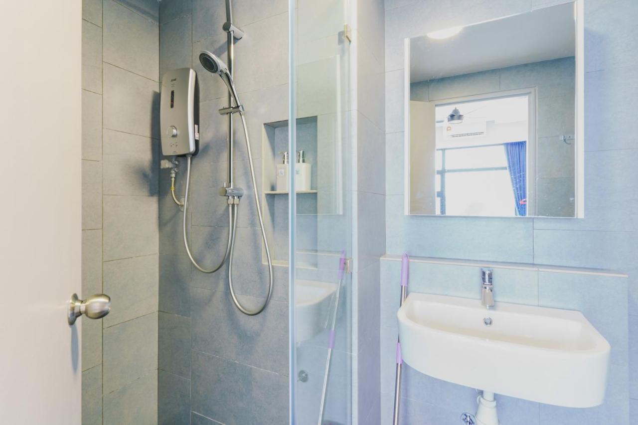 Full Seaview 2R1B Condo For 6Pax In Кота Кинабалу Екстериор снимка