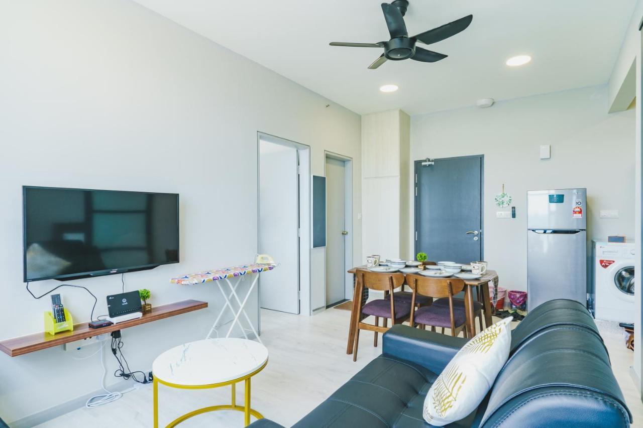 Full Seaview 2R1B Condo For 6Pax In Кота Кинабалу Екстериор снимка